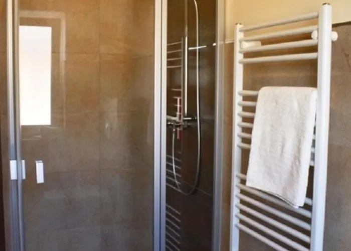 Sebastian 度假居 *